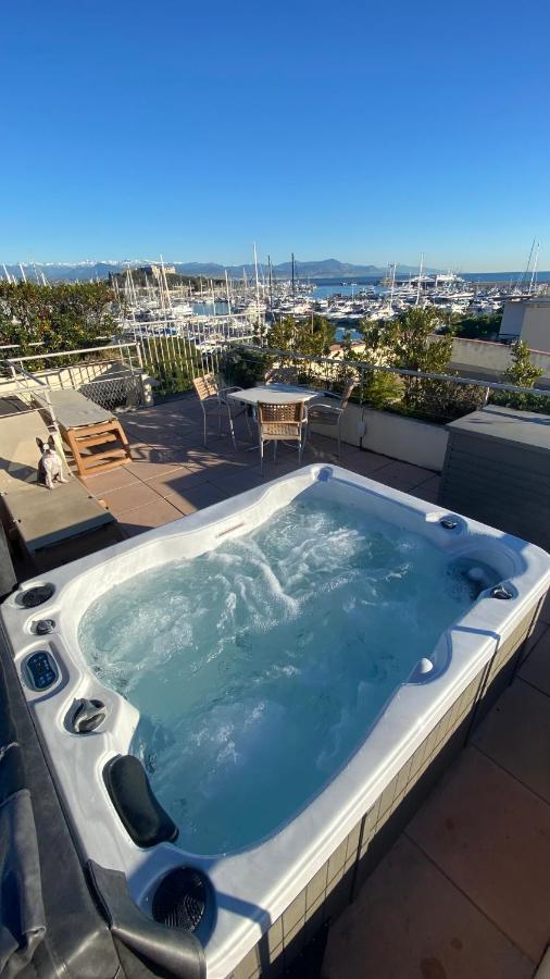 Penthouse Vue Mer Avec Rooftop,Jacuzzi,Et Parking Prive 昂蒂布 外观 照片
